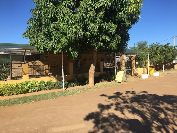 Carnarvon Caravan Park מראה חיצוני תמונה